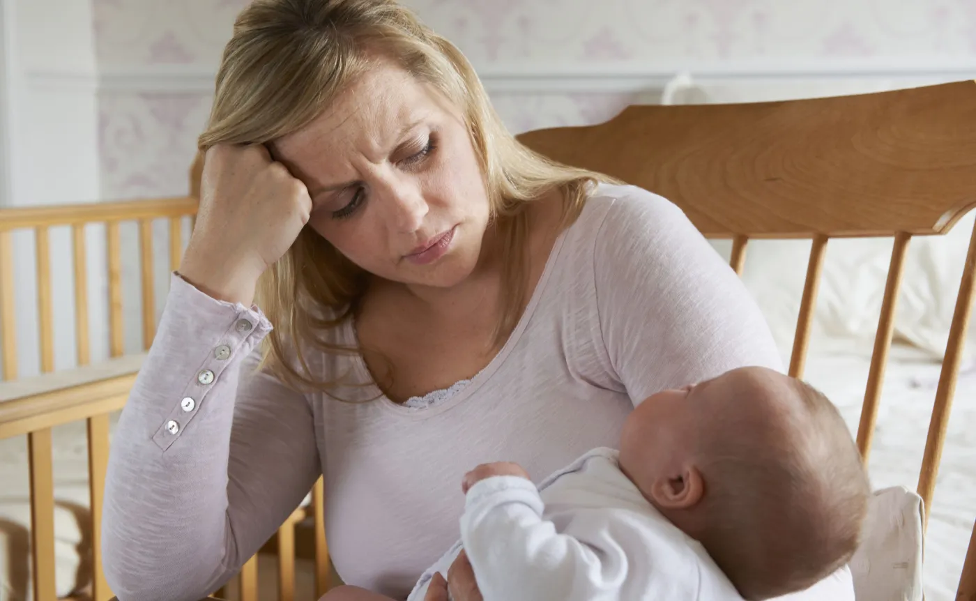 Depresja poporodowa może trwać nawet 3 lata. Wyniki najnowszych badań