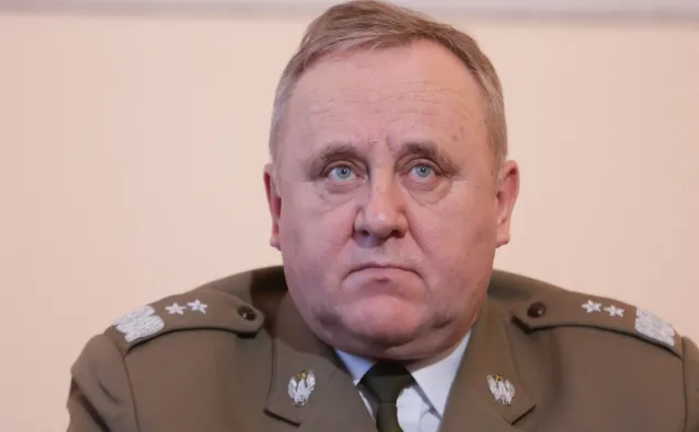 Gen. Pacek: Pojawiły się haubice M777 i od razu Rosjanie to odczuli