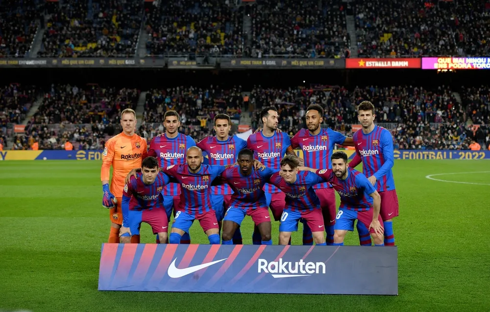 Barcelona wyprowadza się z Camp Nou. Będzie rozgrywać mecze w... Monjuic