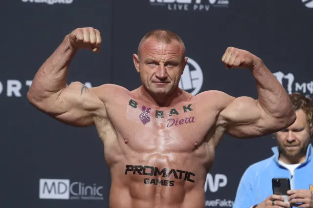 Atomowy cios Pudzianowskiego. Materla po nim nie podnosił się przez 5 minut [WIDEO]