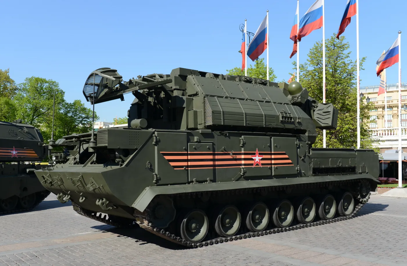 Rosjanie chcieli sprzedać w skupie części wozu bojowego. Za bardzo się targowali...