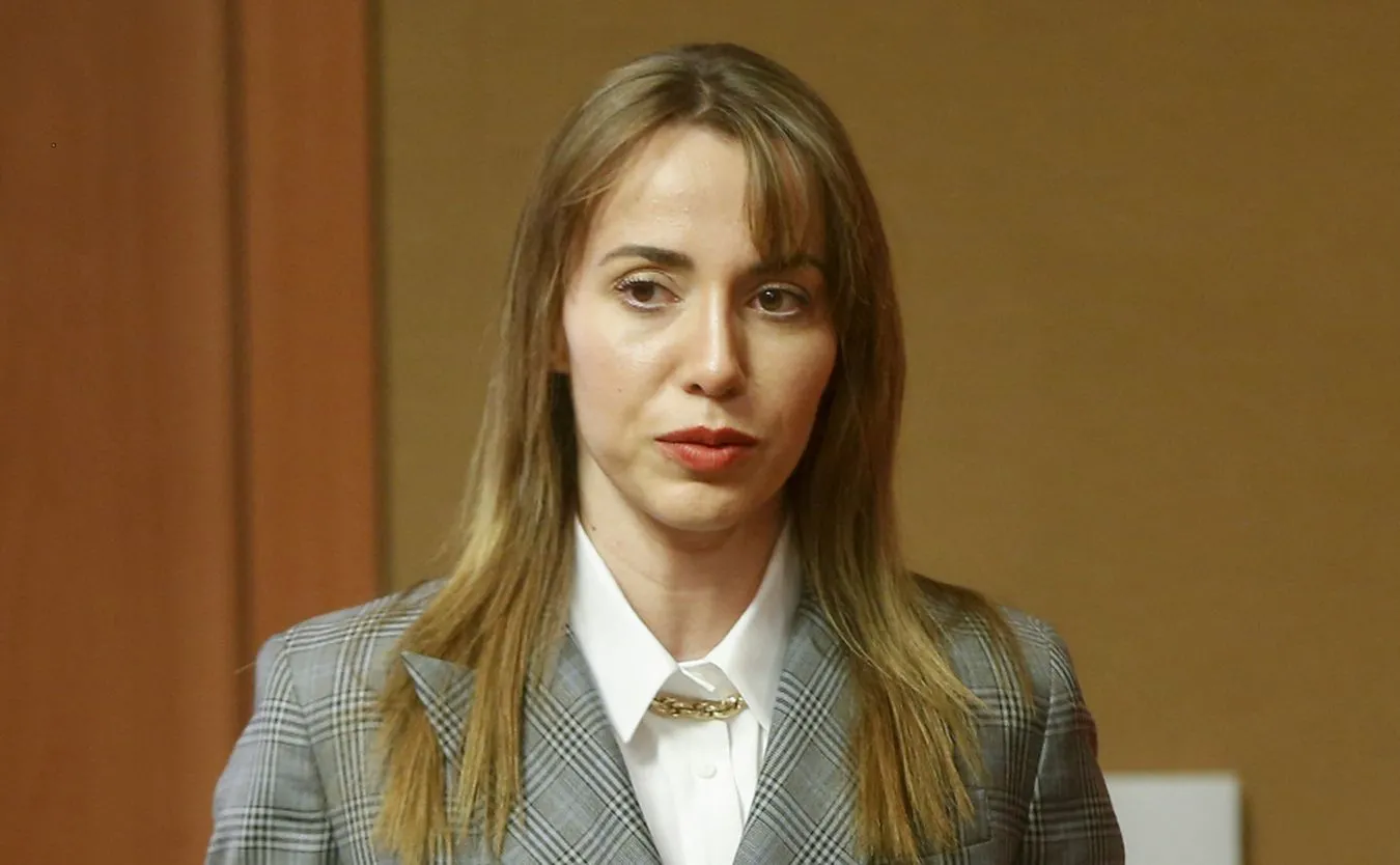 Schreiber: Koledzy męża patrzyli na mnie z pogardą i zażenowaniem