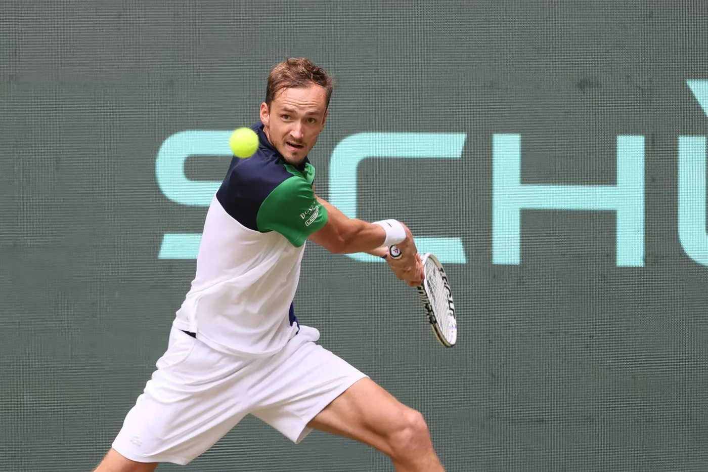 Daniłł Miedwiediew w finale turnieju w Halle