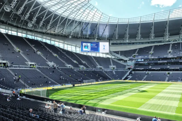 Miejsca stojące wracają na stadiony angielskiej Premier League