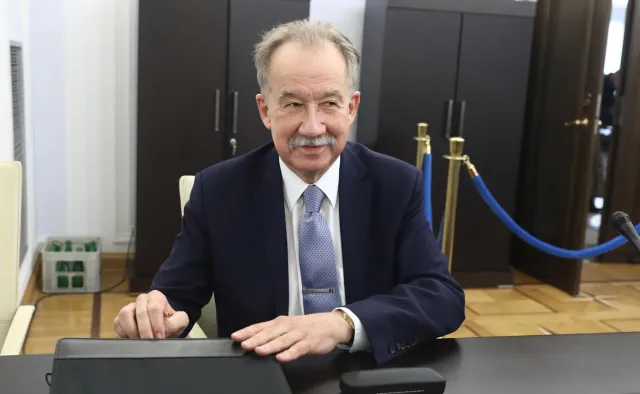 Hermeliński: Doświadczenie i intuicja podpowiadają mi, że maile Dworczyka są autentyczne