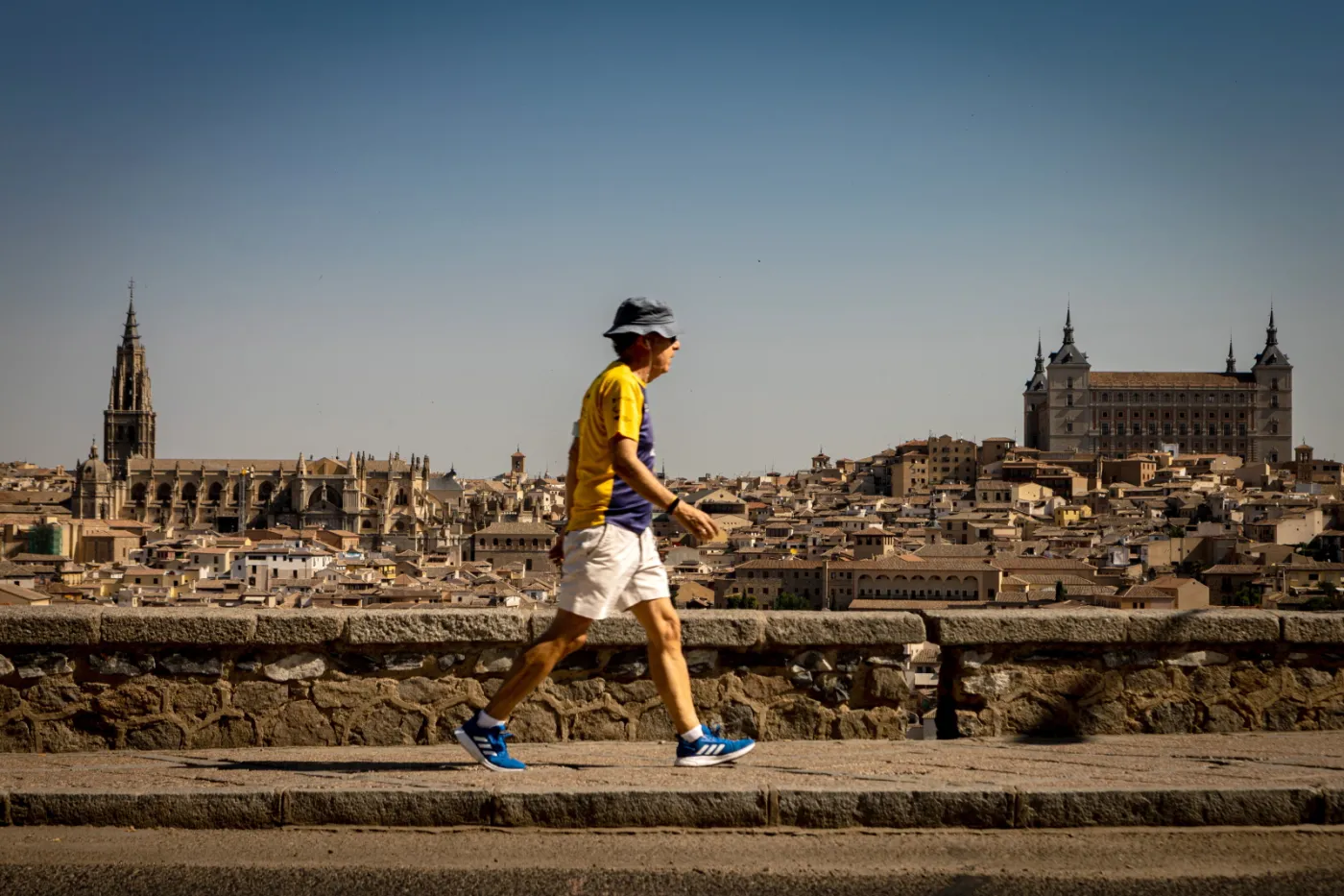 W Hiszpanii fala upałów. Temperatury do 45 st. C w ciągu dnia i "tropikalne noce"