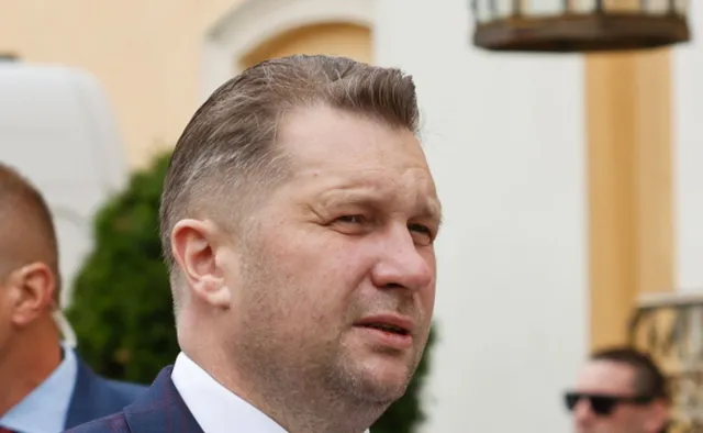 Zarzuty posłanek KO wobec podręcznika do HiT. Czarnek: To jest tak przykre, tak głupie...