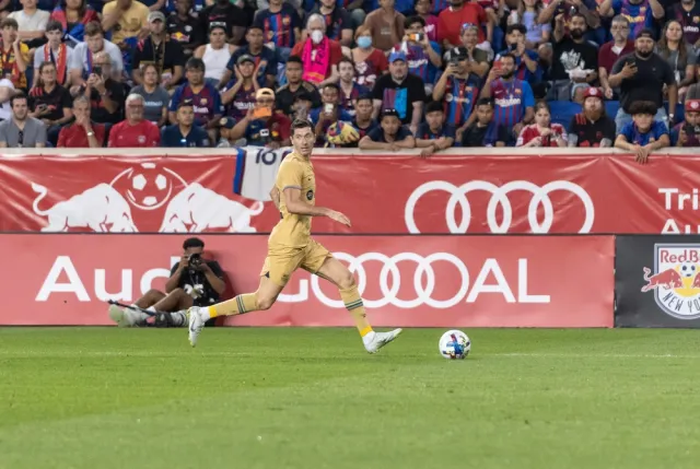 Barcelona podała nową godzinę prezentacji Lewandowskiego na Camp Nou