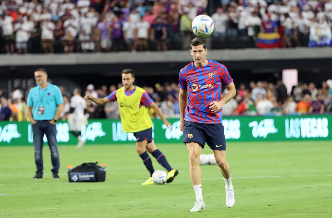 Eksplozja optymizmu w Barcelonie. Jej twarzą Robert Lewandowski