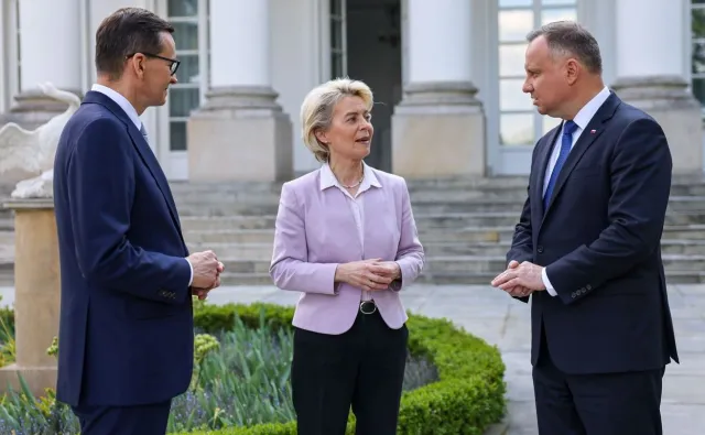 PiS już nie dogada się z KE? "Gołębie odleciały, zostały tylko jastrzębie"