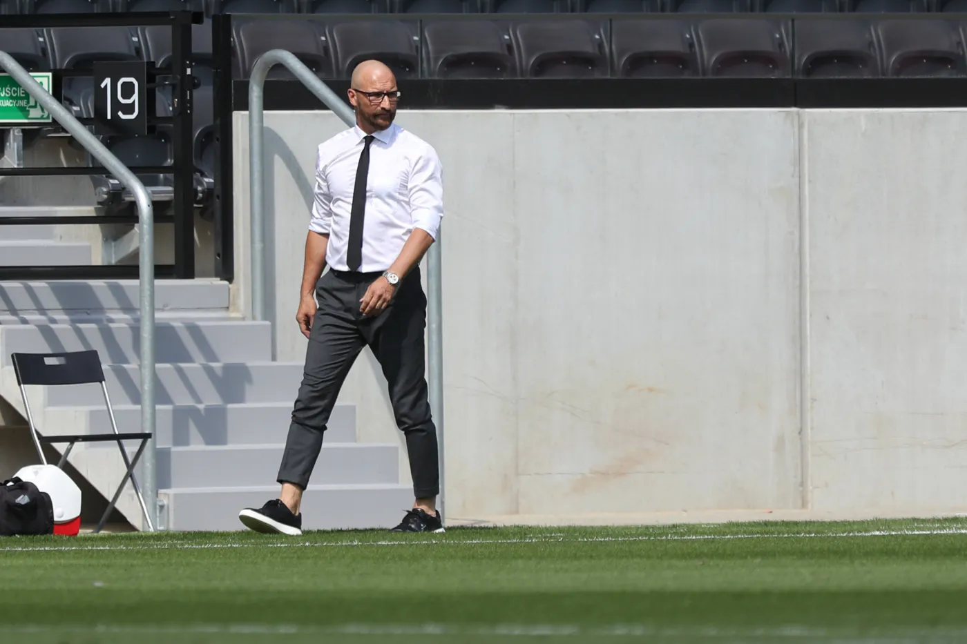 Trener Stolarczyk do pistoletów piłkarzy Jagiellonii dokłada lupę