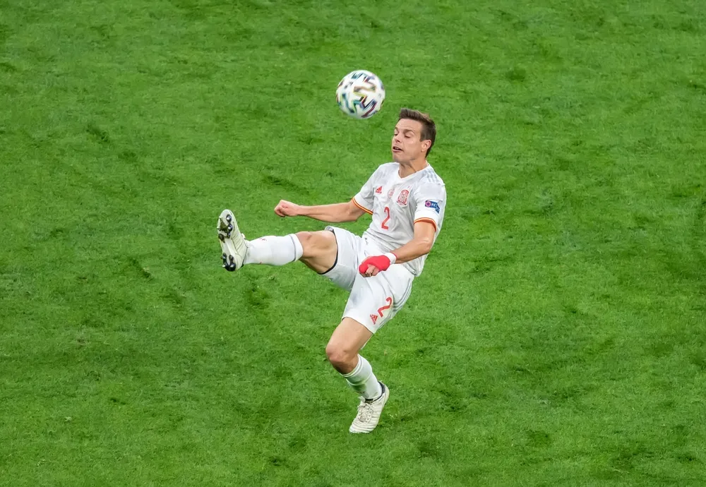 Cesar Azpilicueta nie dla Barcelony. Hiszpan zostaje w Chelsea