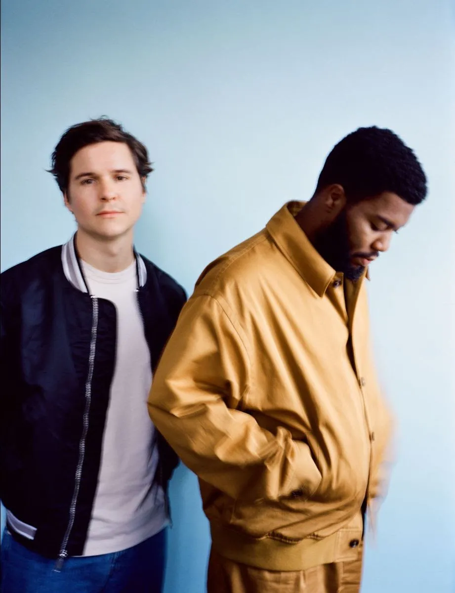 Lukas Graham i Khalid śpiewają "Wish You Were Here"