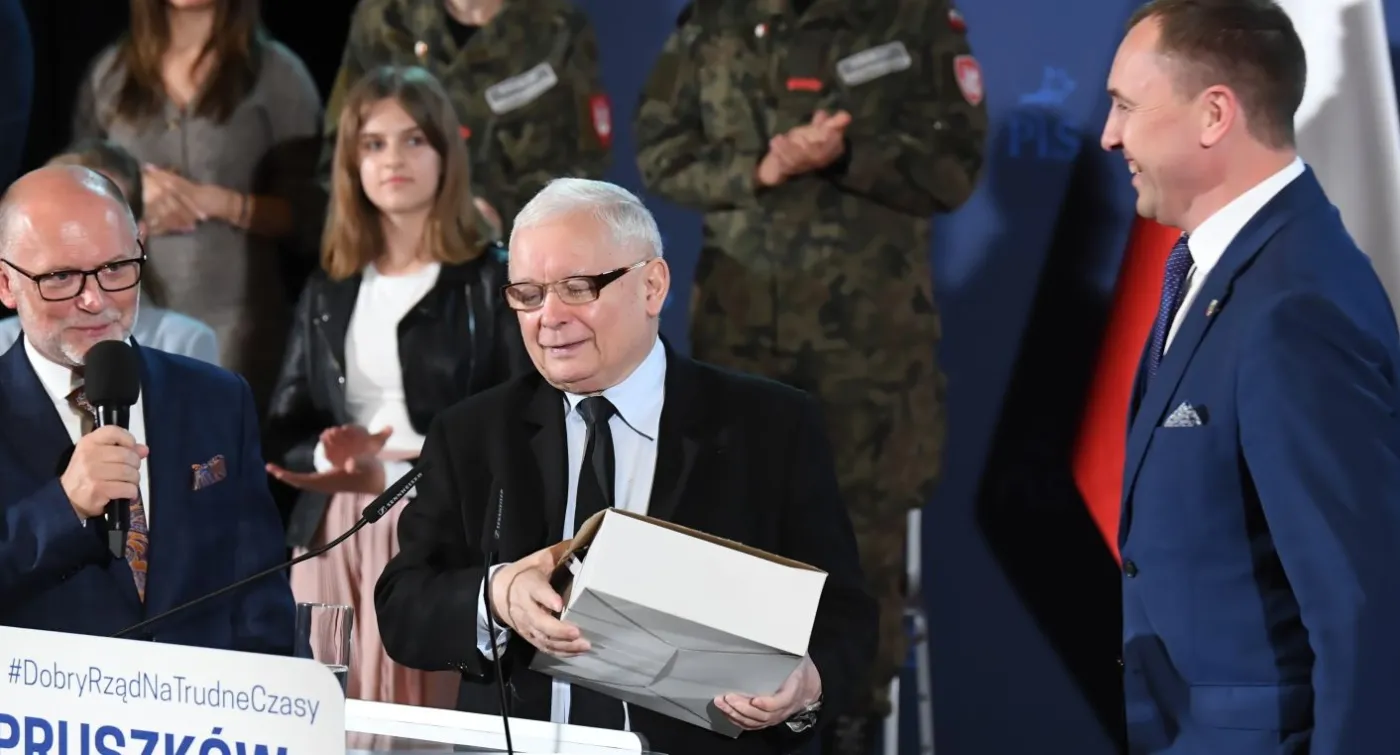 "Sprawa reparacji była pułapką, zastawioną przez PiS". Posłom KO udało się z niej zręcznie wydostać?