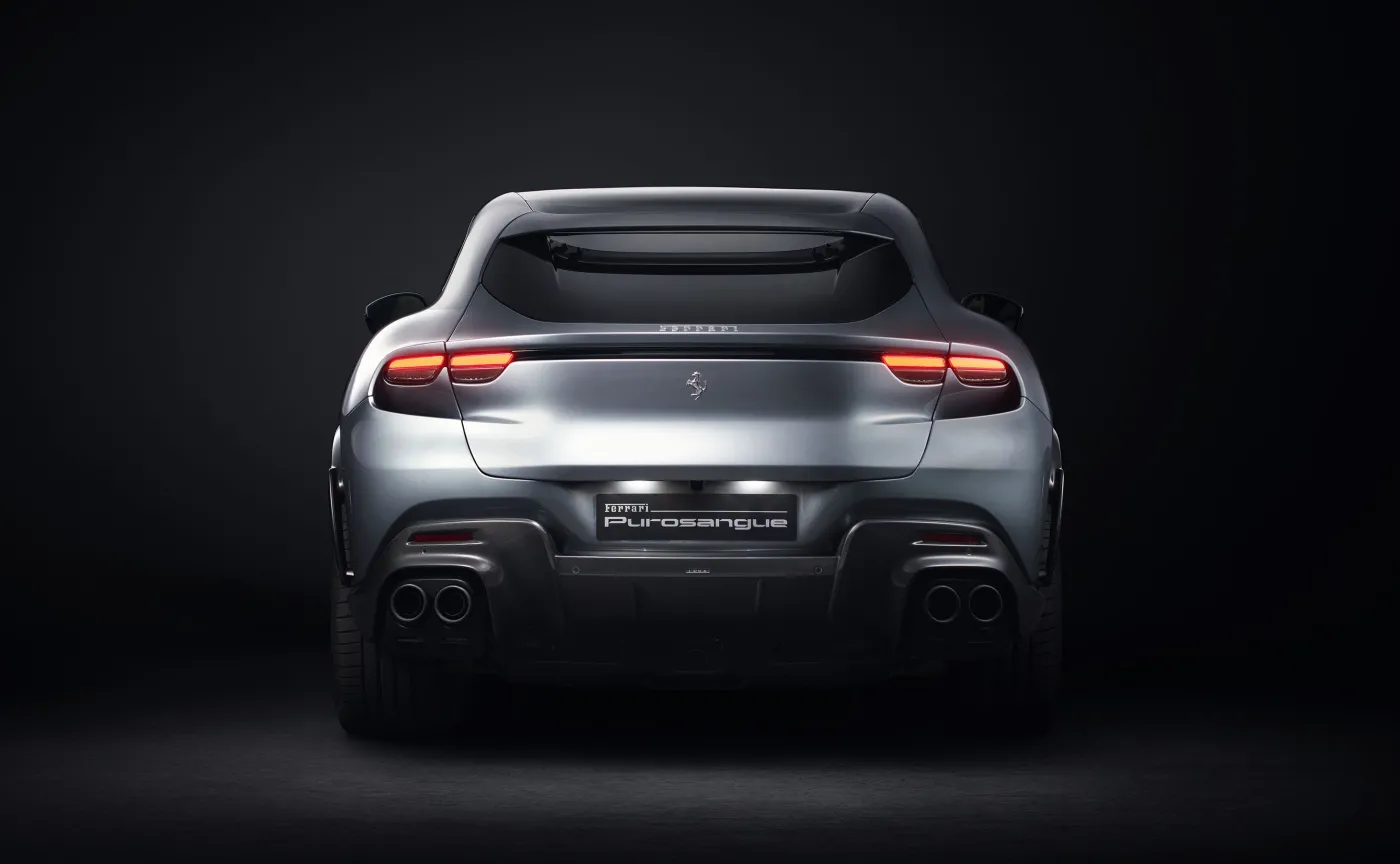 ferrari-purosangue-37561117.jpg