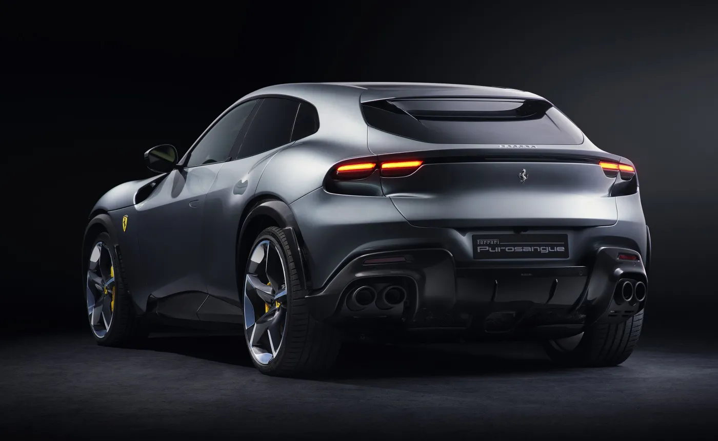 ferrari-purosangue-37561127.jpg