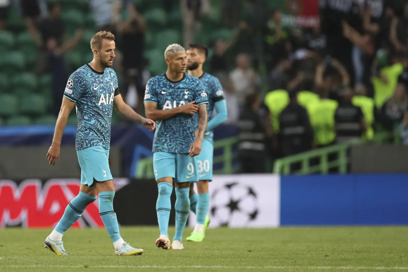 Angielskie kluby w najbliższej kolejce Premier League oddadzą hołd królowej