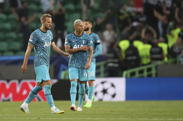 Angielskie kluby w najbliższej kolejce Premier League oddadzą hołd królowej