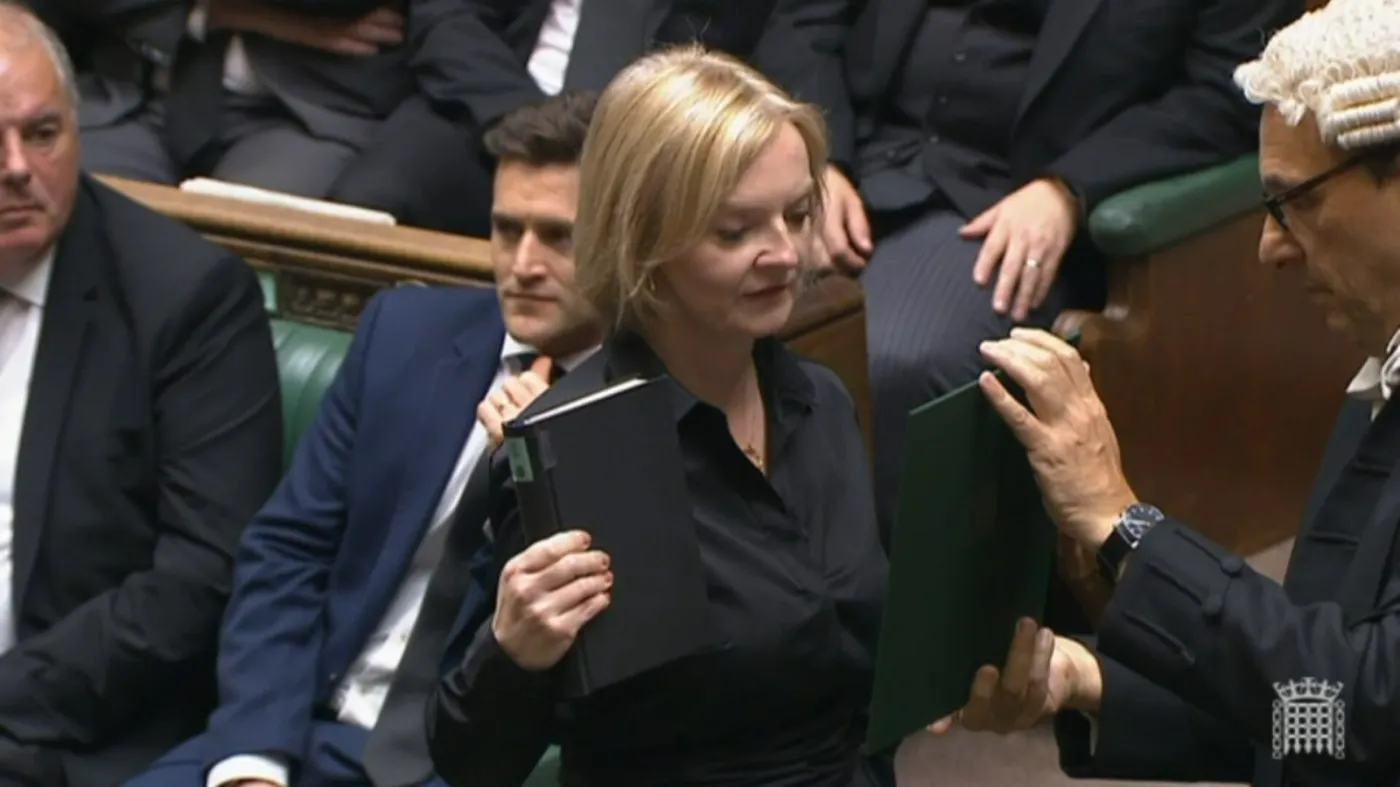 Nowa premier Wielkiej Brytanii Liz Truss w Izbie Gmin w Londynie przysięga wierność królowi Karolowi III