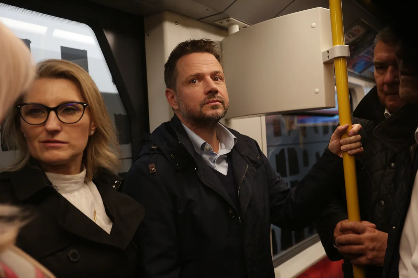 Duda i Morawiecki wysoko. Ale wyżej znalazł się Trzaskowski [SONDAŻ]