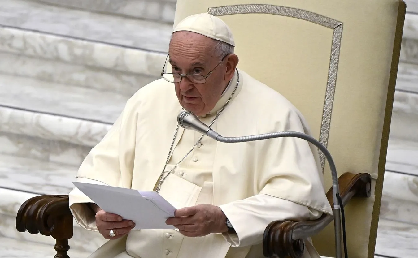 Papież apeluje do Putina. Mówi o "spirali przemocy i śmierci"