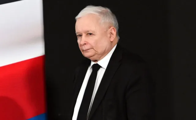 Kaczyński znów dzieli na "my" i "oni". W tle UE jako "maska Niemiec"