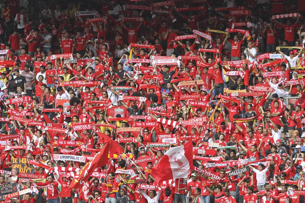 kibice-liverpoolu-37568639.jpg