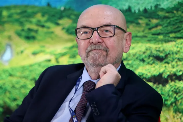 Polska powinna wyjść z UE? Legutko: Naszym interesem jest...