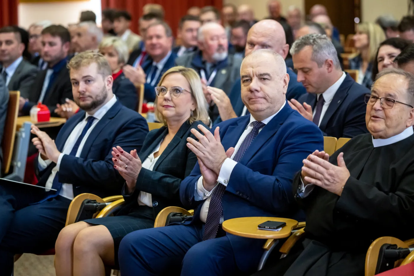Ciepłownia poświęcona, list odczytany. Prezes Kaczyński o "wizjonerskiej myśli o. Rydzyka" i "zasłużonym ministrze Szyszko"
