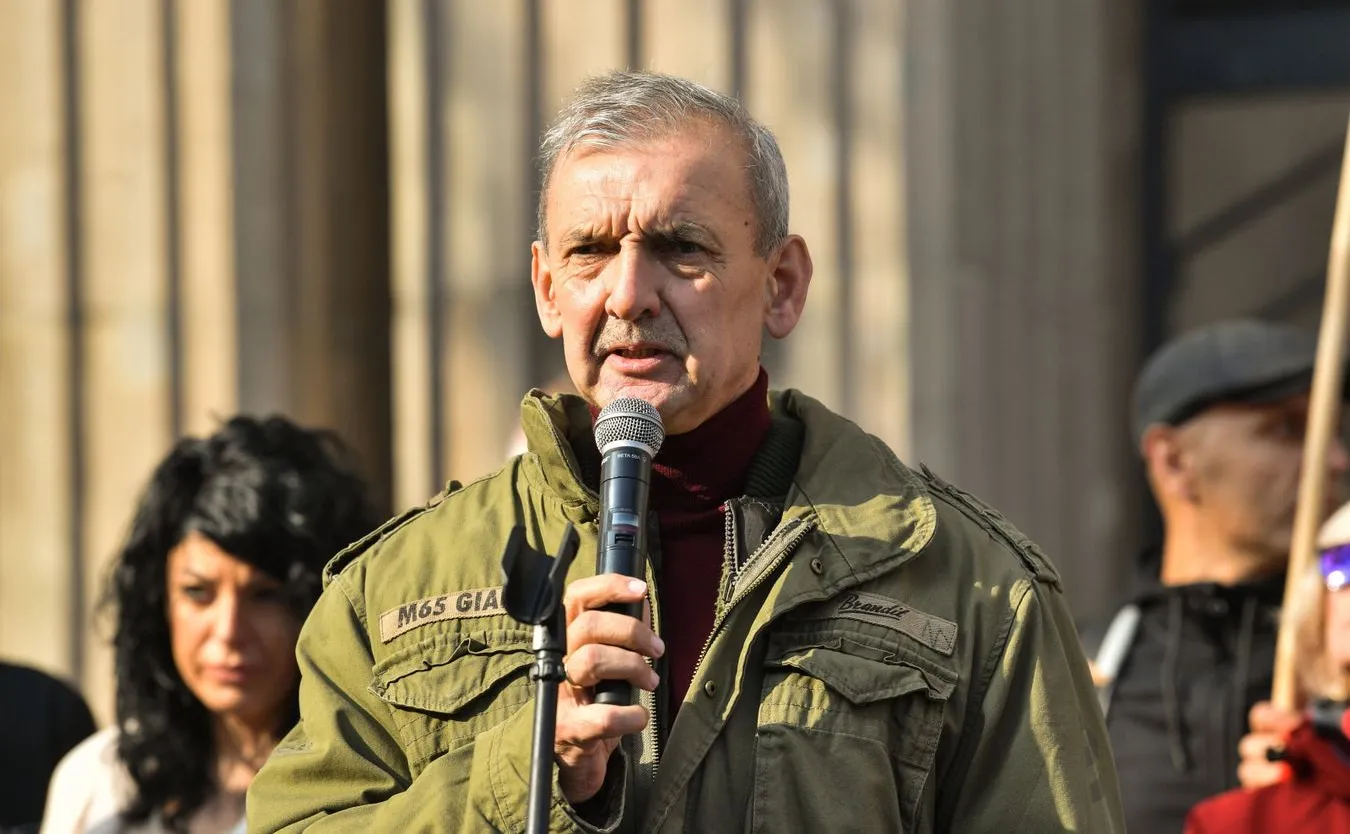 Przed siedzibą MEiN trwa pikieta ZNP. "Nie uprawiamy żadnej hucpy"