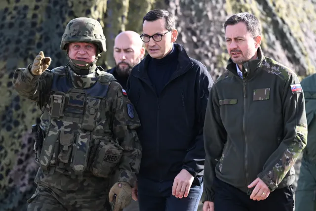Premier o uzbrojeniu: Jest jak trzy proce w ręku Dawida w walce z Goliatem