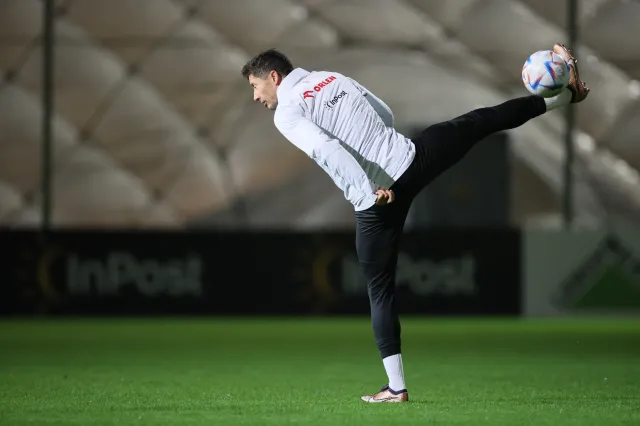 Szczęsny z "1", Lewandowski z "9". Zobacz, kto na mundialu będzie grać z "10"