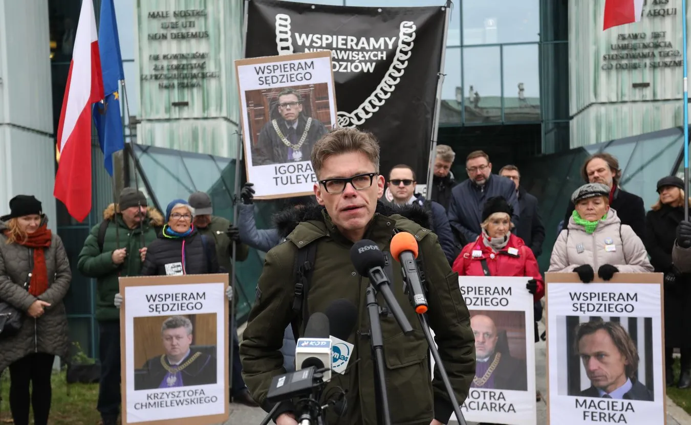 Sprawa sędziego Tuleyi. Śledczy chcieliby go przesłuchać, ale orzeczenia nie ma