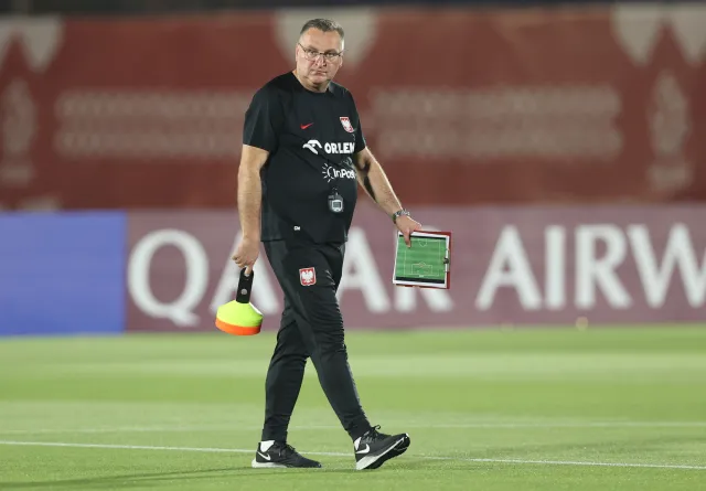 Michniewicz jednym z najgorzej opłacanych selekcjonerów na mundialu