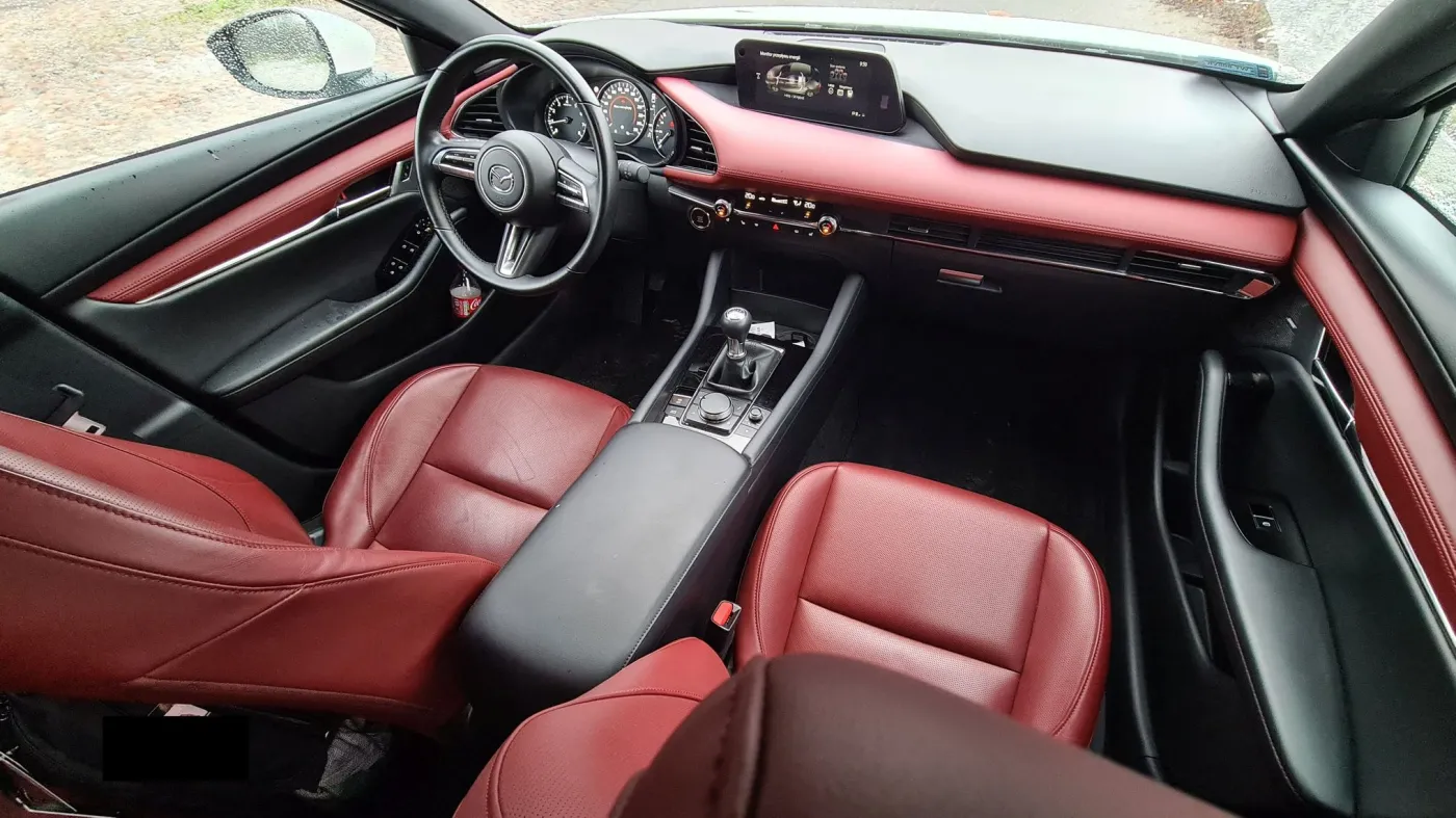 mazda-3-eskyactiv-x-37650692.jpg