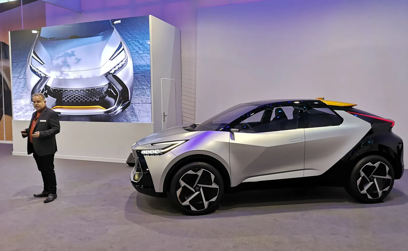 toyota-chr-prologue-37641411.jpg
