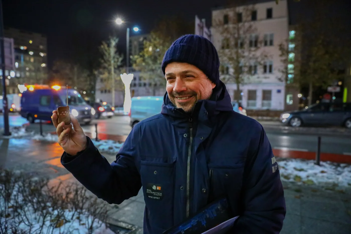 Podróże Trzaskowskiego. Radny zdobywa listę, tvp.info wyciąga wnioski