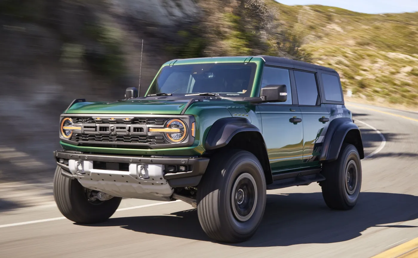 ford-bronco-raptor-37655601.jpg