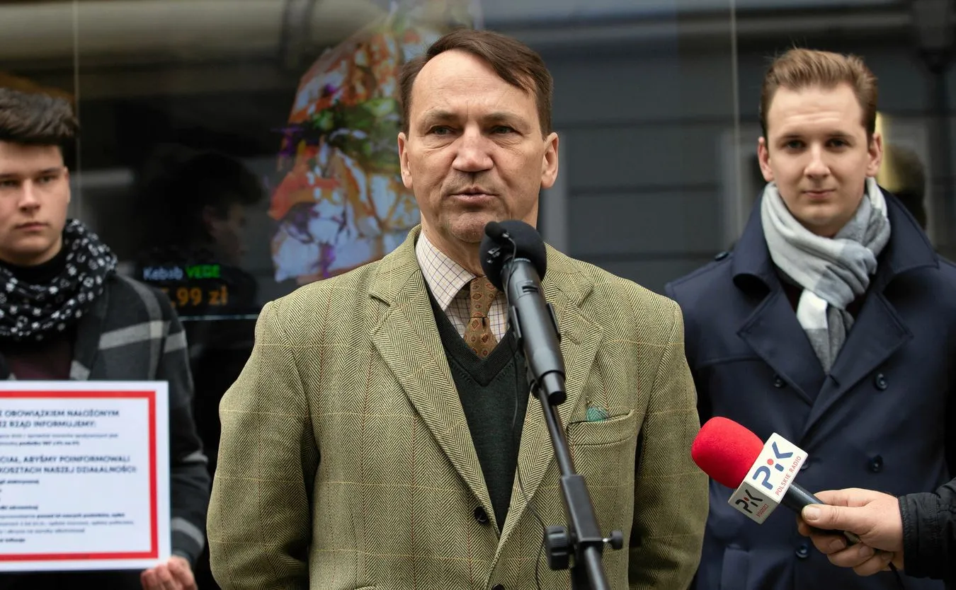 TVP Info publikuje notatkę Sikorskiego z 2010 roku. Dotyczy rozmów o zakupie rosyjskiego prądu