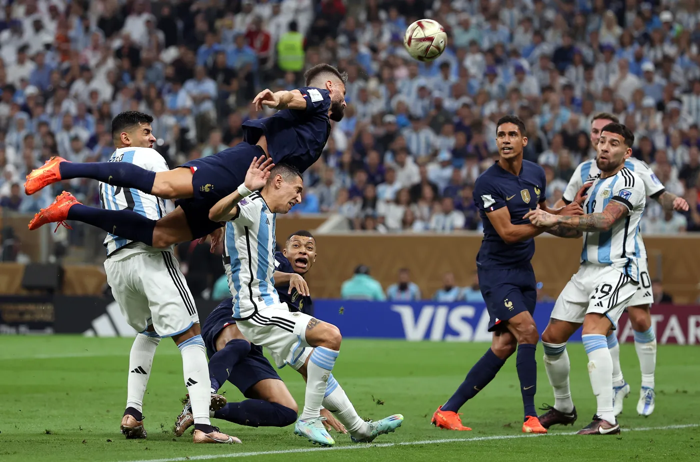 Argentyńczycy “skazali siebie i kibiców na niezasłużone cierpienie”