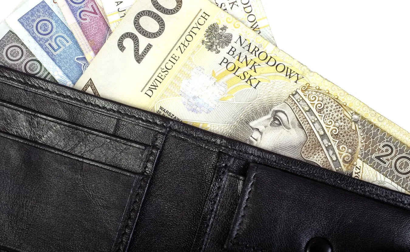 Minimalne wynagrodzenie wzrośnie. Rząd ustalił stawkę na 2023r.