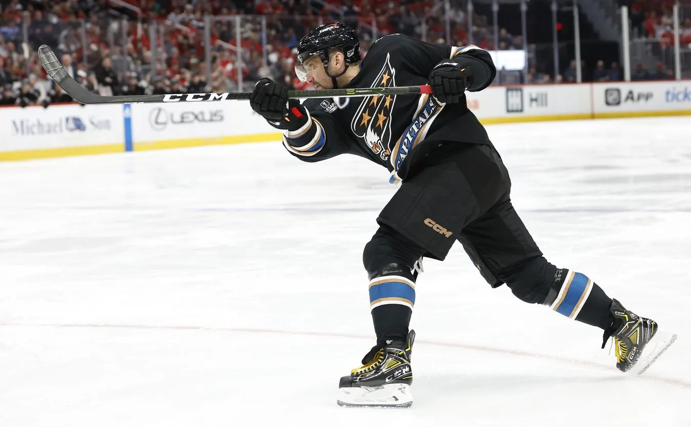 Liga NHL. Kolejne dwie bramki Owieczkina, hołd dla Hamlina