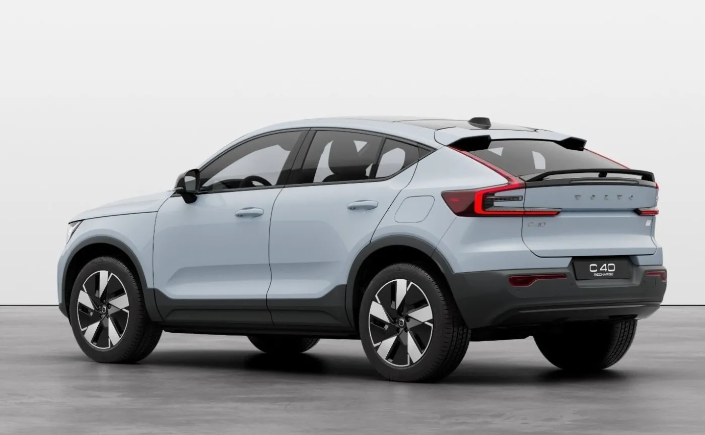 volvo-c40-recharge-37683826.jpg
