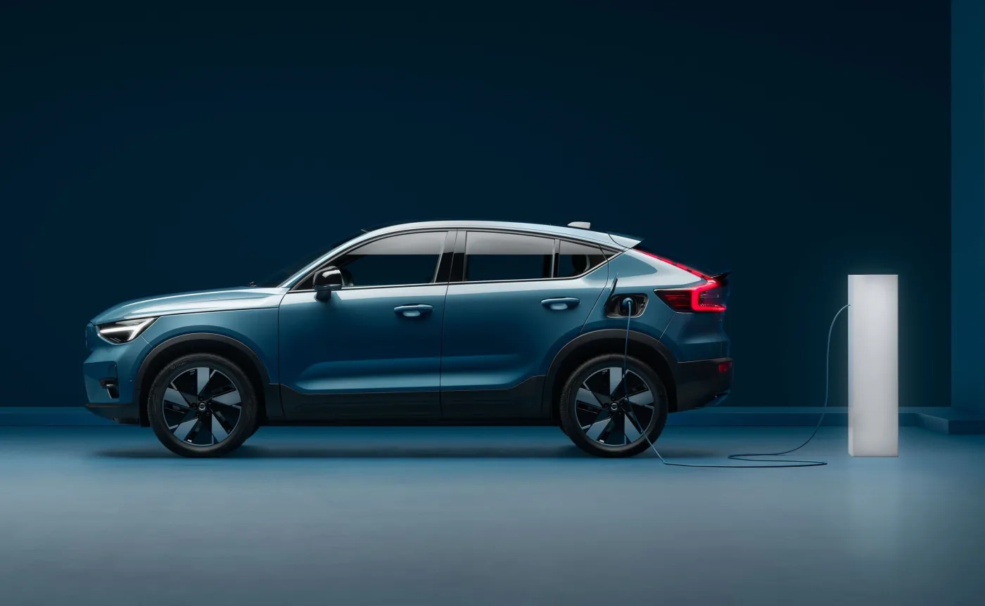 volvo-c40-recharge-37683831.jpg