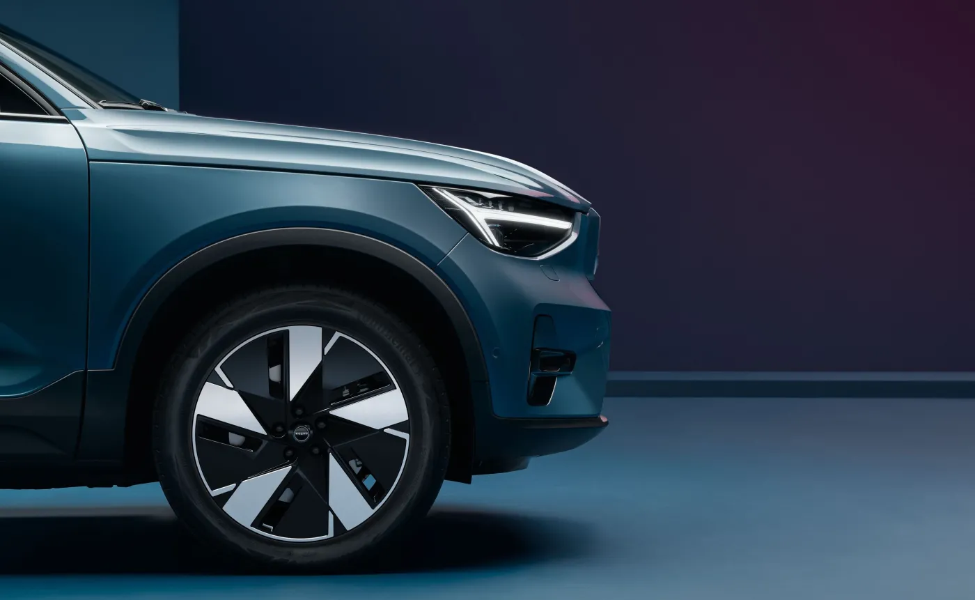 volvo-xc40-recharge-37683794.jpg