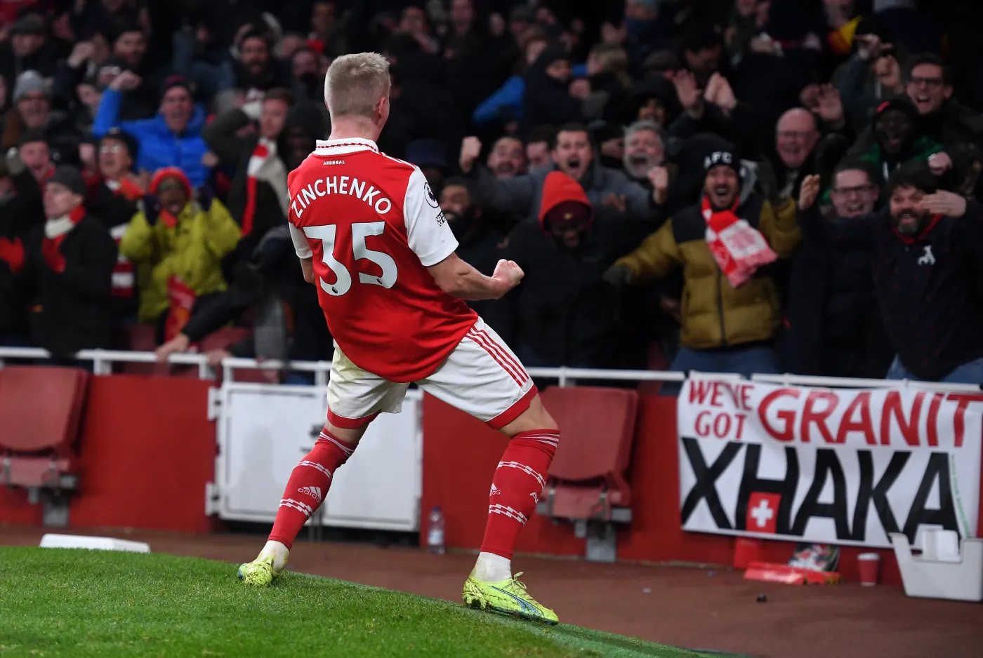 Kiwior z trybun oglądał hit Premier League. Nketiah bohaterem Arsenalu [WIDEO]