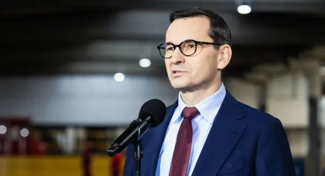 Morawiecki w BBC: Będziemy czekać tydzień do dwóch. A potem...