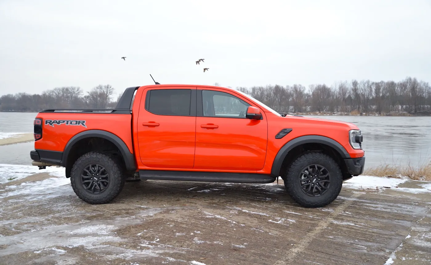 ford-ranger-raptor-37706699.jpg