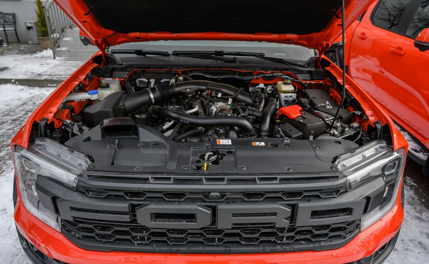 ford-ranger-raptor-37706792.jpg