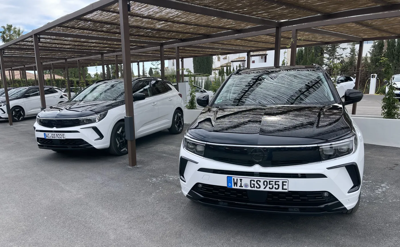 opel-grandland-gse-37697747.jpeg
